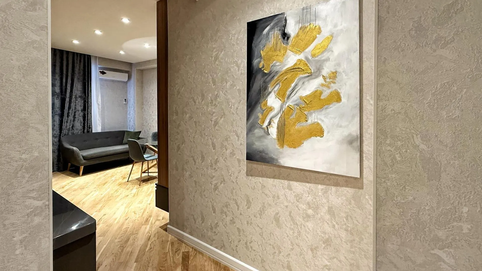 Bright & Stylish Stay In Baku